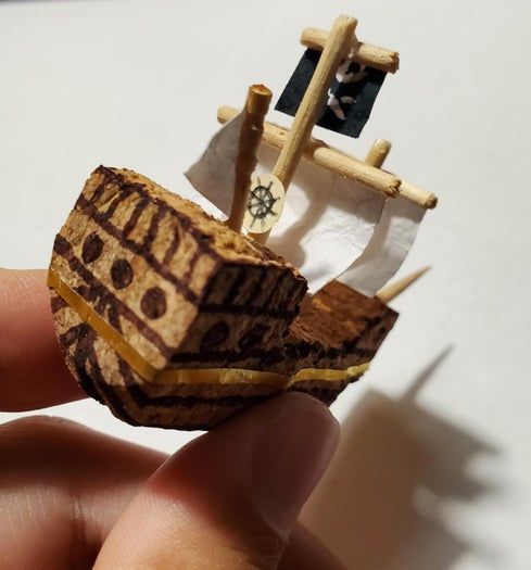 用软木塞低成本DIY海盗船模型，还能浮在水上！-第9张图片-趣作屋