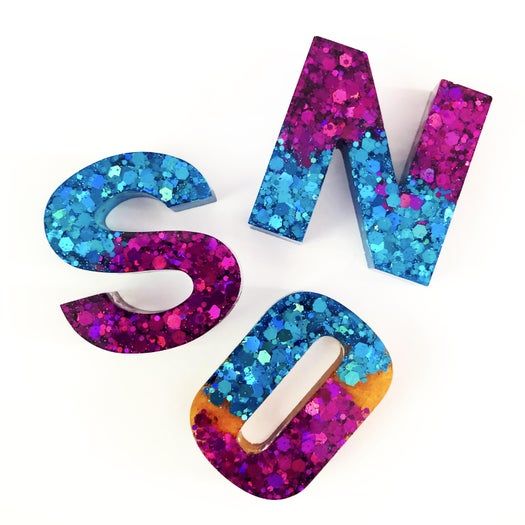 手工制作闪亮树脂字母钥匙扣教程-第16张图片-趣作屋