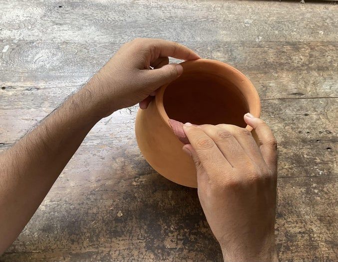 手工绘制Warli文化陶罐教程，传承古老艺术-第7张图片-趣作屋