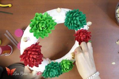 低成本开心果壳圣诞花环DIY教程-第26张图片-趣作屋