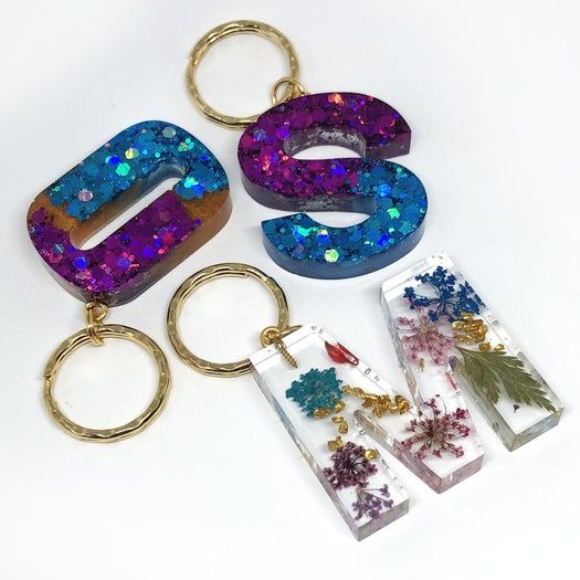 手工制作闪亮树脂字母钥匙扣教程-第2张图片-趣作屋