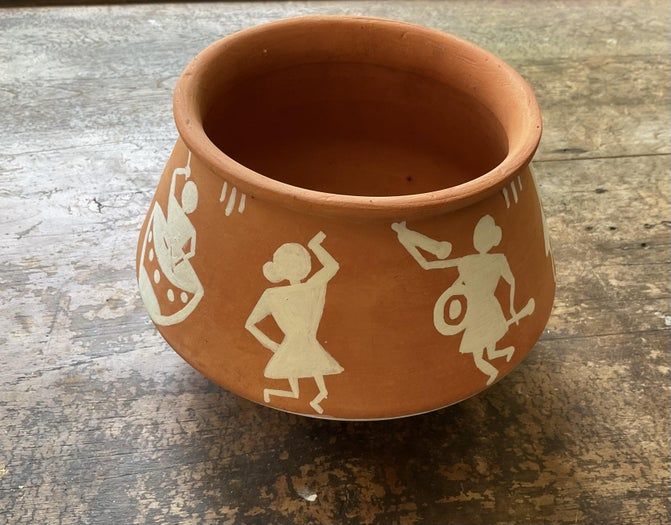 手工绘制Warli文化陶罐教程，传承古老艺术-第17张图片-趣作屋