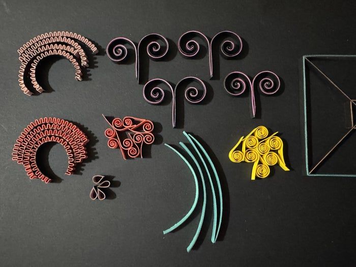 超实用手工教程：用彩色卡纸制作立体卷纸装饰品-第31张图片-趣作屋