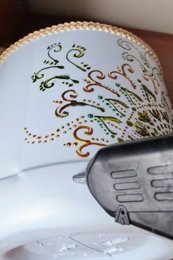 旧瓶变花盆：环保手工DIY教程-第20张图片-趣作屋