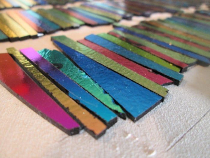 手把手教你用废玻璃制作独特二向色吊坠-第3张图片-趣作屋