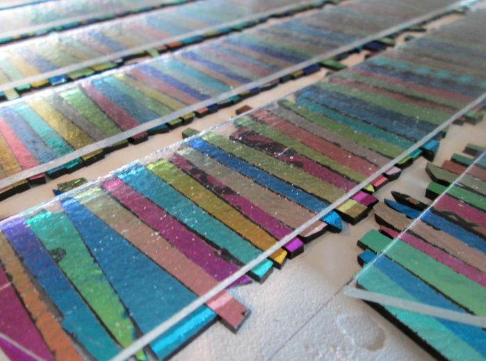 手把手教你用废玻璃制作独特二向色吊坠-第5张图片-趣作屋