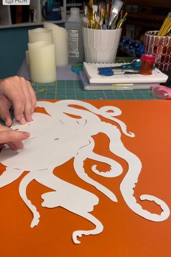 环保主题剪纸艺术教程：用减法创作海洋警示作品-第4张图片-趣作屋