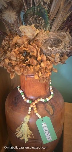 圣帕特里克节手工DIY：幸运流苏珠链挂饰制作教程-第13张图片-趣作屋