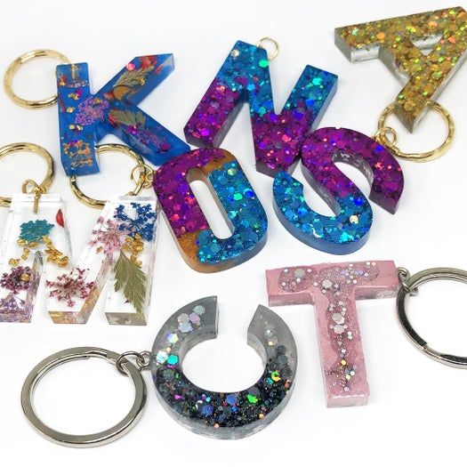 手工制作闪亮树脂字母钥匙扣教程-第48张图片-趣作屋