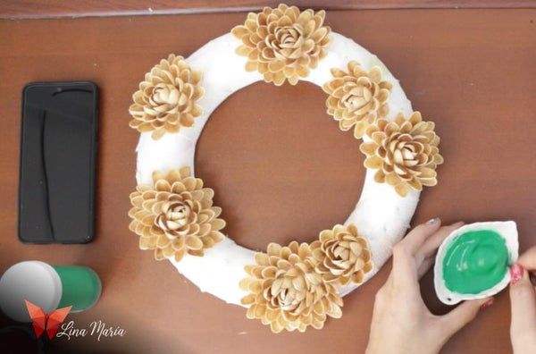 低成本开心果壳圣诞花环DIY教程-第20张图片-趣作屋