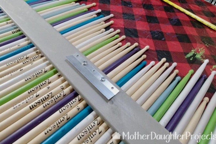 低成本DIY鼓棒墙面装饰教程，打造个性客厅-第14张图片-趣作屋