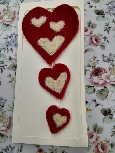 手工制作情人节羊毛心形贺卡和纪念品教程-第31张图片-趣作屋