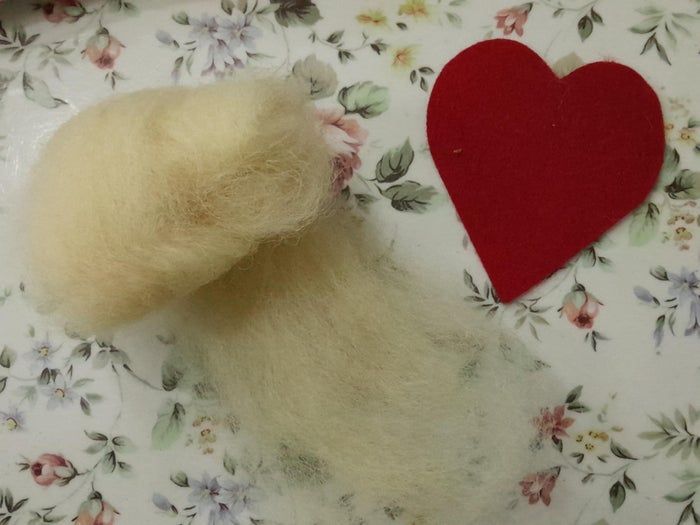 手工制作情人节羊毛心形贺卡和纪念品教程-第5张图片-趣作屋