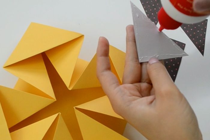 手工制作感恩节餐巾折叠贺卡教程-第20张图片-趣作屋