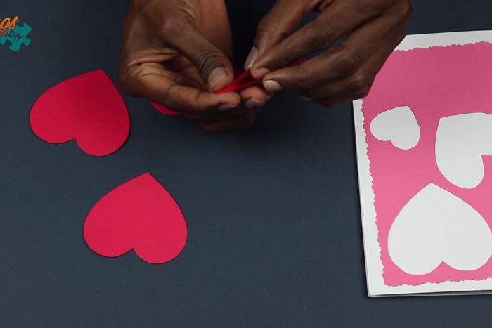 超简单DIY弹出式爱心情人节贺卡教程-第9张图片-趣作屋 超简单DIY弹出式爱心情人节贺卡教程-第9张图片-趣作屋