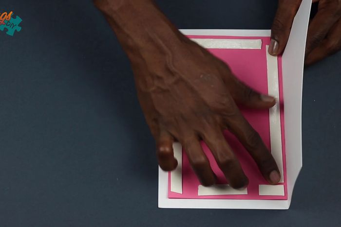 超简单DIY弹出式爱心情人节贺卡教程-第11张图片-趣作屋 超简单DIY弹出式爱心情人节贺卡教程-第11张图片-趣作屋