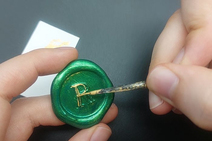 不用蜡烛也能自制精美蜡封，零成本打造个性印章-第23张图片-趣作屋