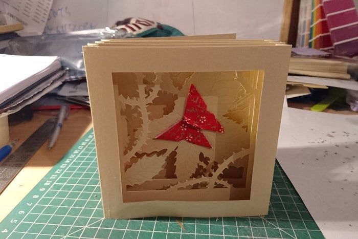 手工制作立体蝴蝶贺卡教程，轻松打造生日惊喜-第20张图片-趣作屋