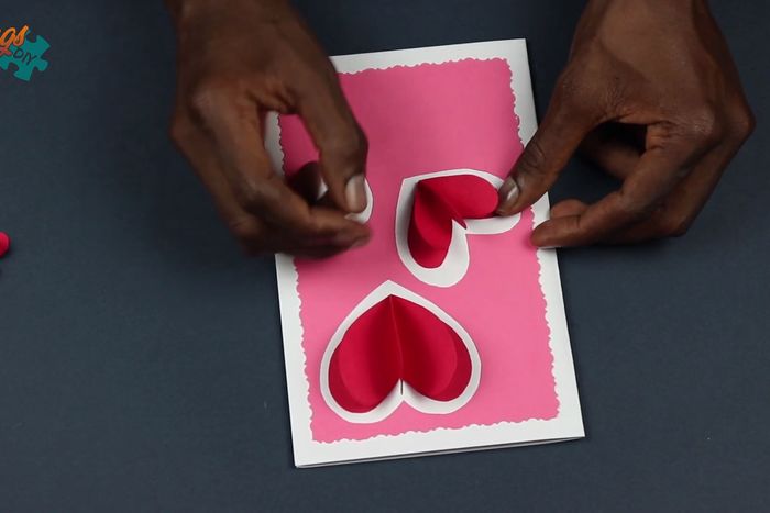 超简单DIY弹出式爱心情人节贺卡教程-第20张图片-趣作屋 超简单DIY弹出式爱心情人节贺卡教程-第20张图片-趣作屋