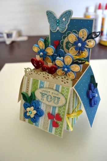 节日立体贺卡手工制作教程，零基础也能轻松上手！-第1张图片-趣作屋