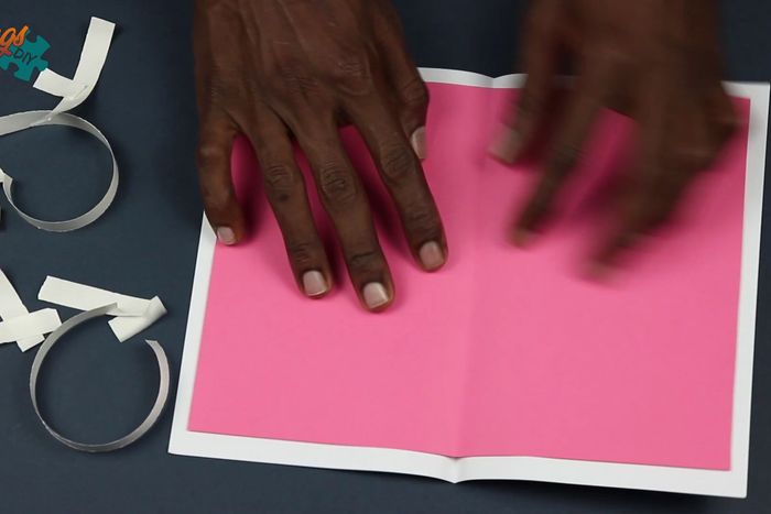 超简单DIY弹出式爱心情人节贺卡教程-第13张图片-趣作屋 超简单DIY弹出式爱心情人节贺卡教程-第13张图片-趣作屋