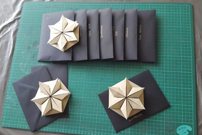 DIY节日贺卡制作教程,六边形立体星形贺卡轻松上手-第19张图片-趣作屋 DIY节日贺卡制作教程,六边形立体星形贺卡轻松上手-第19张图片-趣作屋