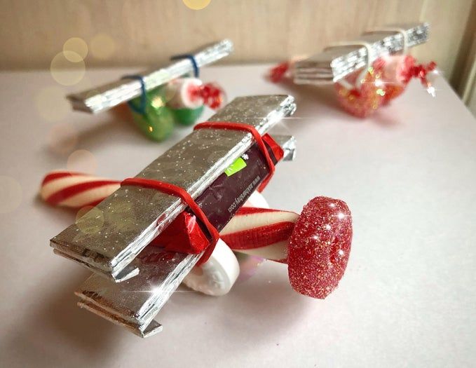 亲子手工糖果飞机教程-第16张图片-趣作屋 亲子手工糖果飞机教程-第16张图片-趣作屋