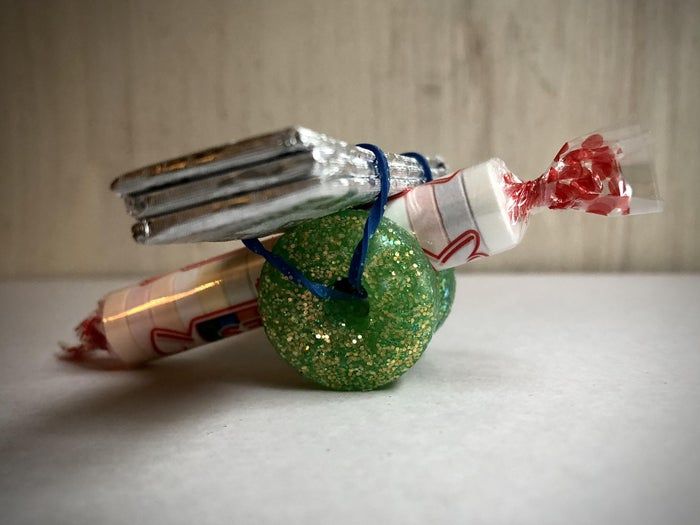 亲子手工糖果飞机教程-第11张图片-趣作屋 亲子手工糖果飞机教程-第11张图片-趣作屋