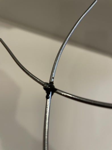 亲子DIY教程:轻松制作蝙蝠侠主题花环-第12张图片-趣作屋