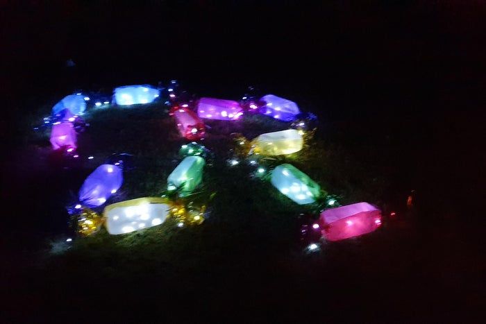 圣诞节创意装饰：太阳能牛奶瓶彩灯制作指南-第2张图片-趣作屋