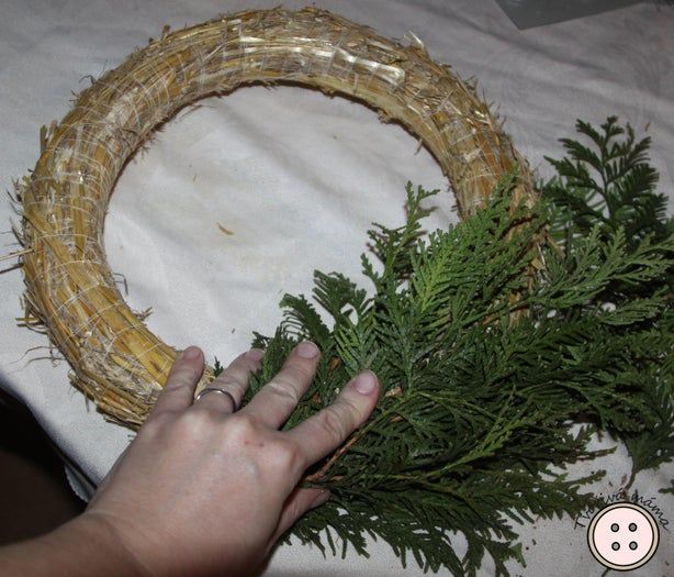 温馨圣诞降临节花环DIY全步骤指南-第4张图片-趣作屋