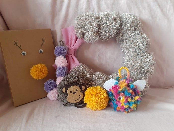 手把手教你制作毛线球花环装饰品-第1张图片-趣作屋 手把手教你制作毛线球花环装饰品-第1张图片-趣作屋