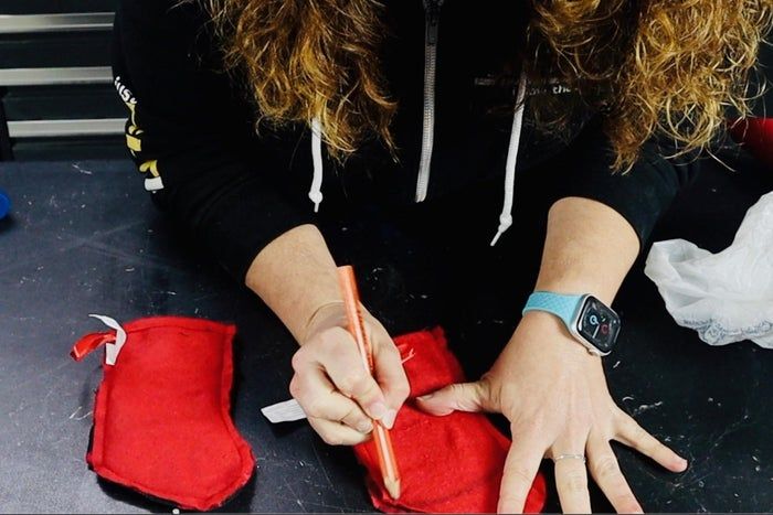 轻松制作梦幻圣诞小矮人手工教程-第15张图片-趣作屋