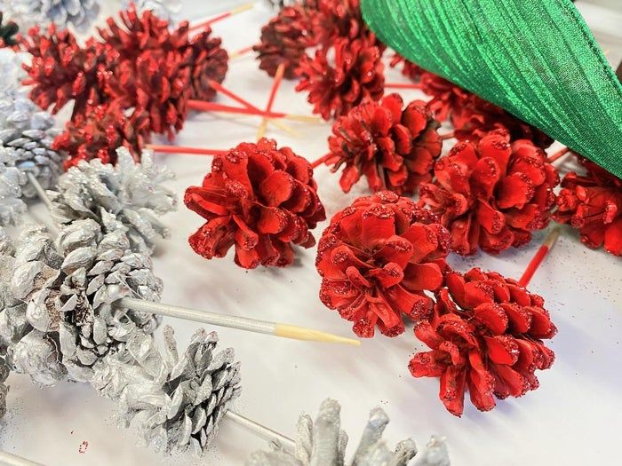 城市居民也能做的趣味松果花环手工教程-第14张图片-趣作屋 城市居民也能做的趣味松果花环手工教程-第14张图片-趣作屋