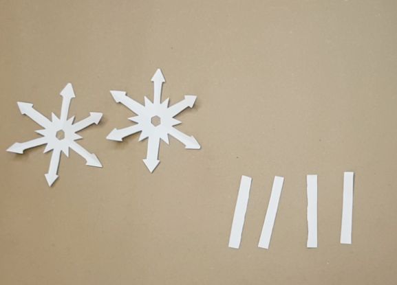 环保材料制作圣诞树装饰教程-第4张图片-趣作屋 环保材料制作圣诞树装饰教程-第4张图片-趣作屋