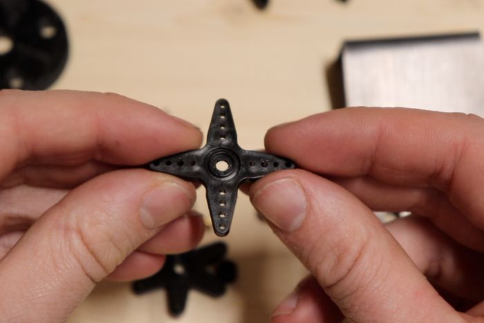 自制电动圣诞袜摆动装置教程-第8张图片-趣作屋