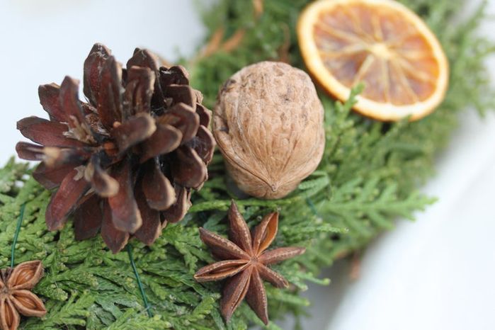 温馨圣诞降临节花环DIY全步骤指南-第12张图片-趣作屋