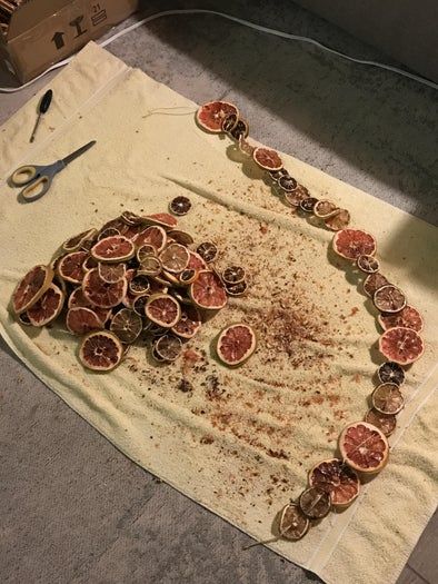 零成本废物利用圣诞树教程-第16张图片-趣作屋 零成本废物利用圣诞树教程-第16张图片-趣作屋