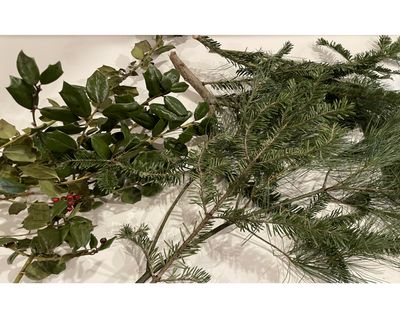 亲子DIY教程:轻松制作蝙蝠侠主题花环-第5张图片-趣作屋 亲子DIY教程:轻松制作蝙蝠侠主题花环-第5张图片-趣作屋