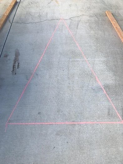 废物利用打造独特圣诞树教程-第4张图片-趣作屋 废物利用打造独特圣诞树教程-第4张图片-趣作屋