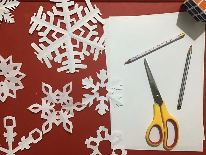 简易教程:低成本制作圣诞雪花挂饰-第23张图片-趣作屋 简易教程:低成本制作圣诞雪花挂饰-第23张图片-趣作屋
