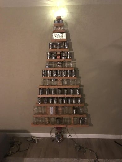 废物利用打造独特圣诞树教程-第24张图片-趣作屋 废物利用打造独特圣诞树教程-第24张图片-趣作屋