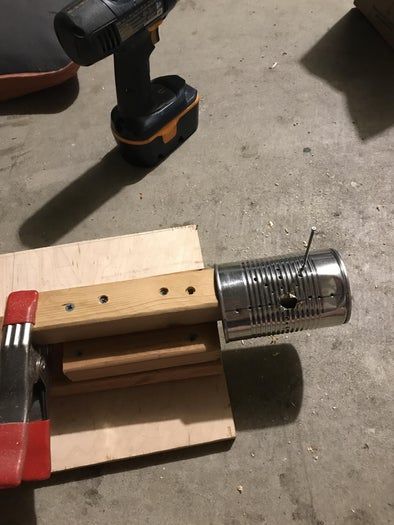 废物利用打造独特圣诞树教程-第12张图片-趣作屋 废物利用打造独特圣诞树教程-第12张图片-趣作屋