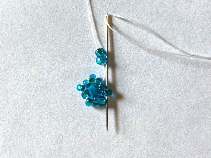 DIY迷你珠串星星挂饰教程-第11张图片-趣作屋