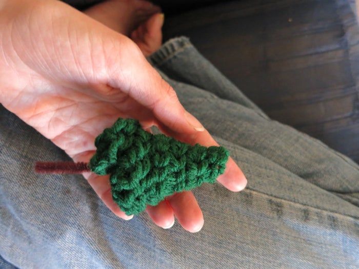 轻松DIY：钩针小树圣诞挂饰教程-第9张图片-趣作屋