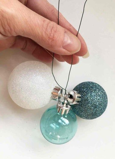 圣诞节手工教程:超好看球形挂饰花环制作指南-第5张图片-趣作屋 圣诞节手工教程:超好看球形挂饰花环制作指南-第5张图片-趣作屋