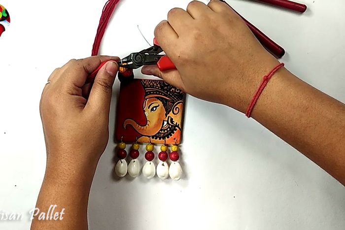 DIY聚合物粘土首饰制作教程——简单易学的手工项链与耳饰套装-第23张图片-趣作屋