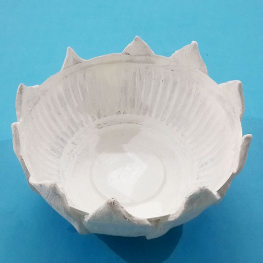 废旧塑料碗变身创意花器教程-第4张图片-趣作屋