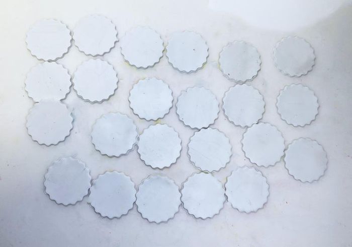 自制剪贴装饰聚合物粘土花环教程-第7张图片-趣作屋 自制剪贴装饰聚合物粘土花环教程-第7张图片-趣作屋