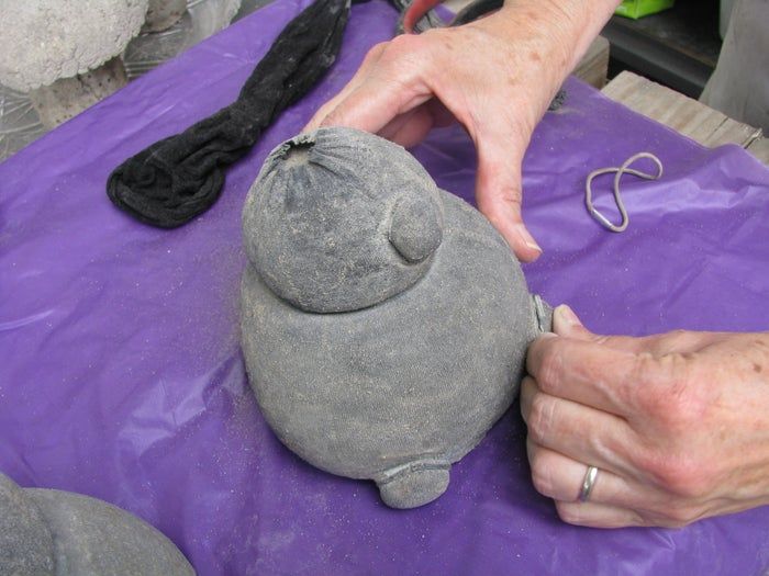 低成本水泥地精DIY教程-庭院装饰手作指南-第19张图片-趣作屋 低成本水泥地精DIY教程-庭院装饰手作指南-第19张图片-趣作屋